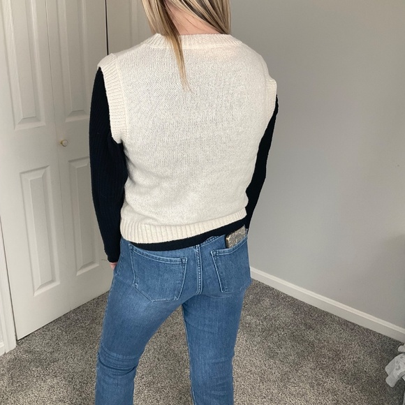 White Button Up Sweater Vest - Picture 3 of 4